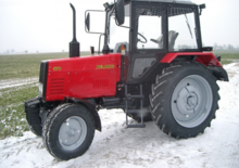 Tracteurs roues arrière Belarus 570