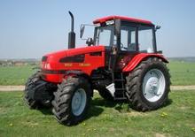 Tracteurs 4WD Belarus 1221