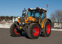Tracteurs 4WD Fendt 211 V Vario