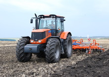 Tracteurs 4WD Terrion ATM 5280
