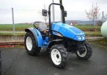 Véhicules communaux multi-usages à diesel diesel New Holland T 3010 (151)