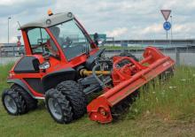 Véhicules communaux multi-usages à diesel diesel Aebi TT 210