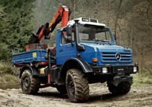 Véhicules communaux multi-usages à diesel diesel Unimog U 5000