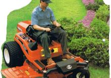 Véhicules communaux multi-usages à diesel diesel Kubota ZD 21