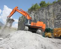 サチ　GZ crawler-excavators-zx-470-lch-