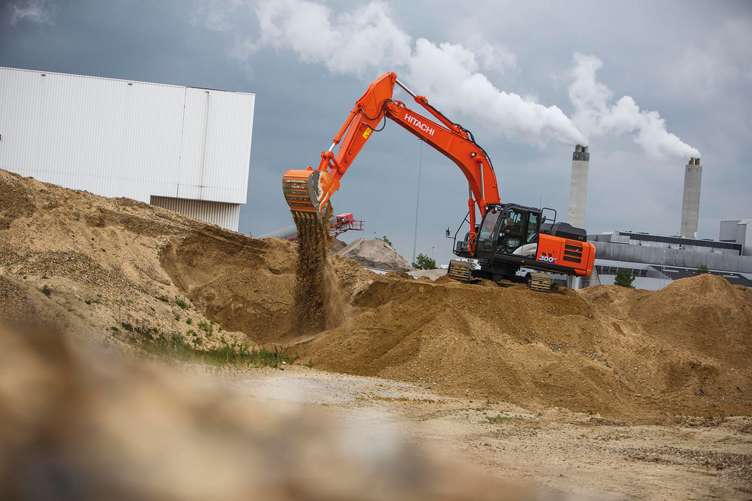 Hitachi ZX300LC-6 Fiches techniques & données techniques (2016