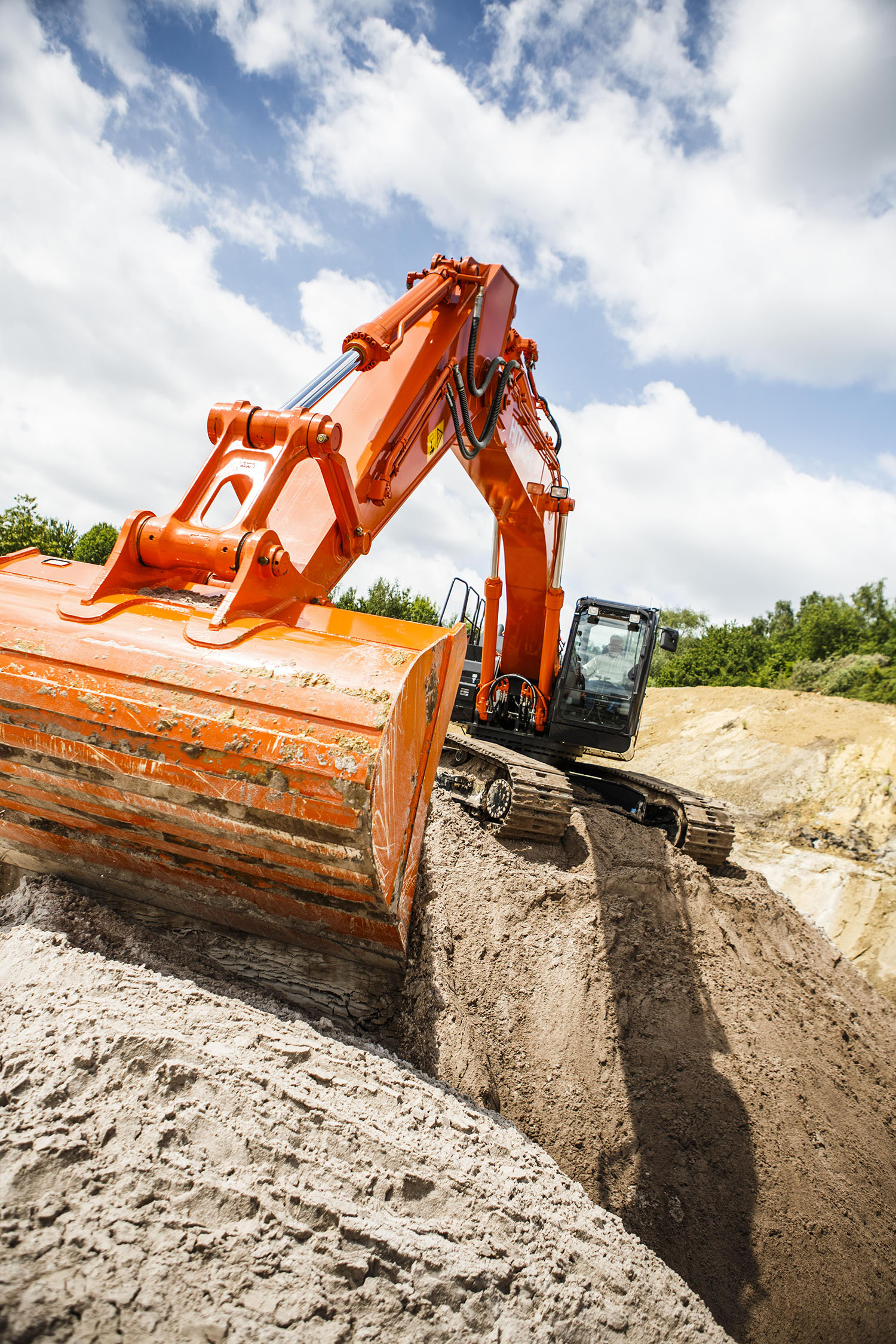 Hitachi ZX350LC-6 Fiches techniques & données techniques (2016