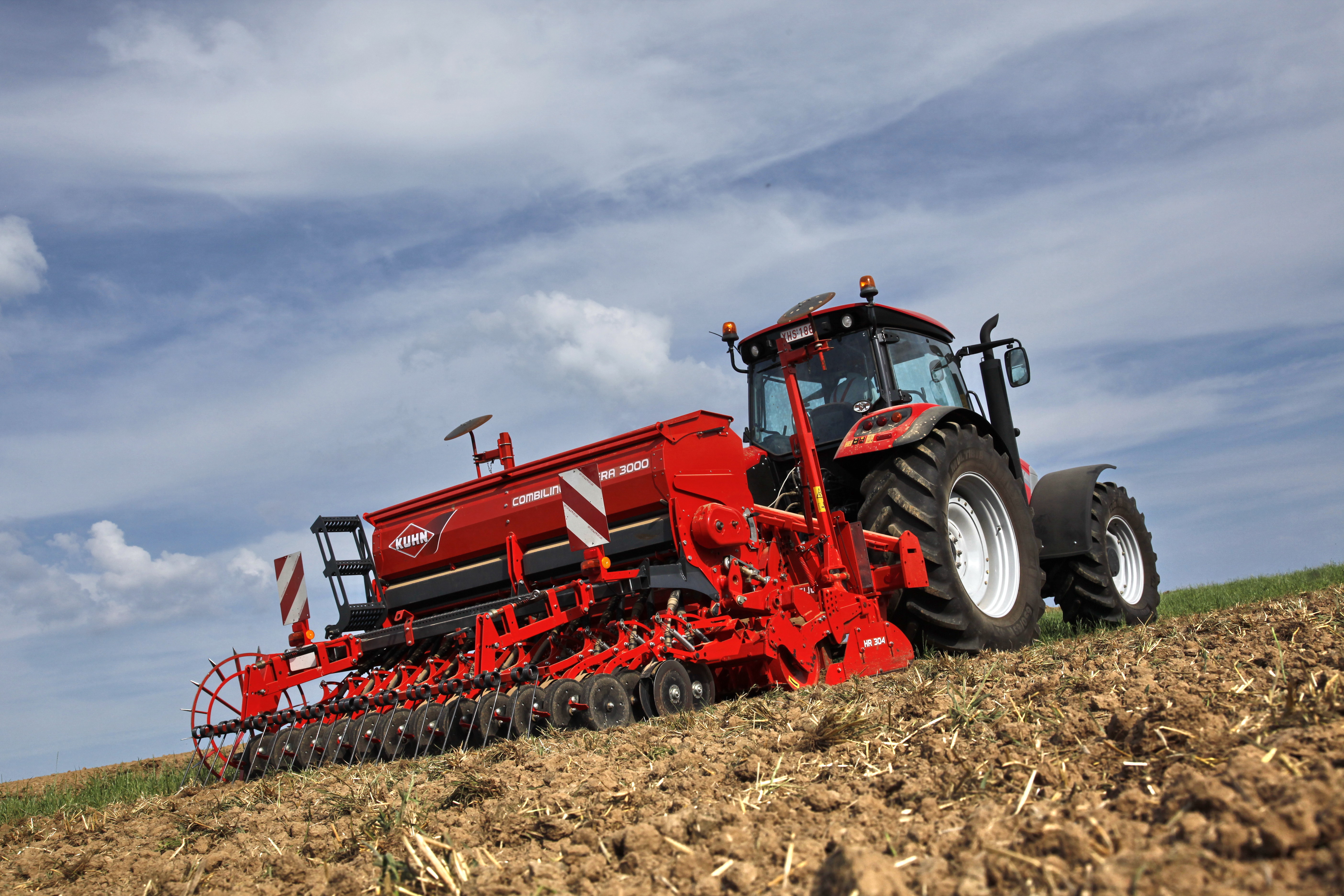 Опрыскиватель kuhn stronger 4000. Косилка-плющилка fc3160tcr. Сеялка борго 3720. Кун сельхозтехника. Погрузчик фронтальный фаворит-500.